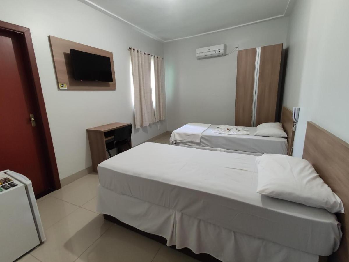 Catalão Cemarim Hotel מראה חיצוני תמונה